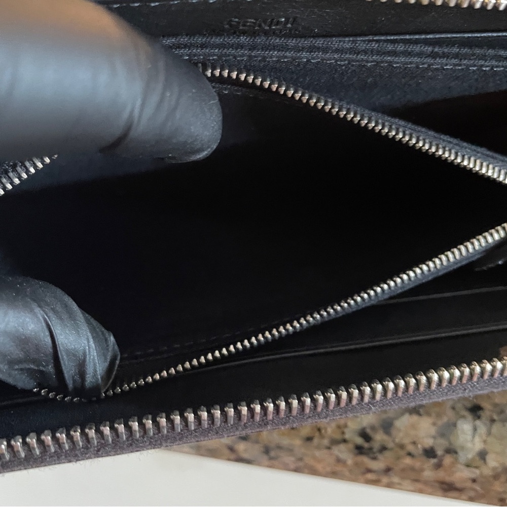 Fendi Python Zip Around  Wallet limited Edition - Picture 13 of 15